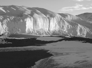 Canada Glacier (photo: T Nylen)
